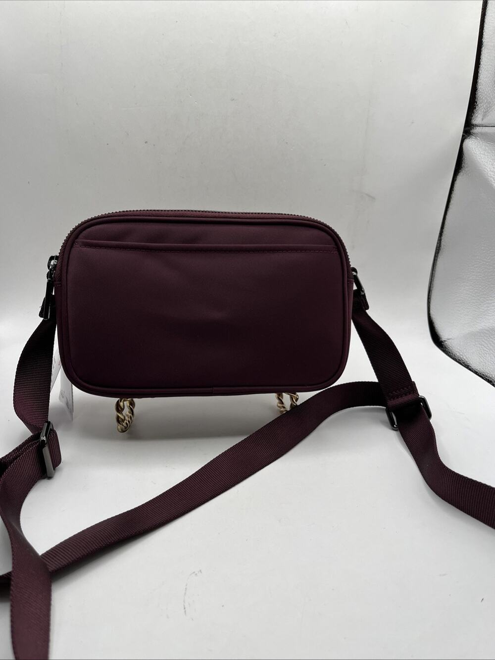NWT LULULEMON EVERYWHERE Camera CROSSBODY BAG 2L PLUM Purple